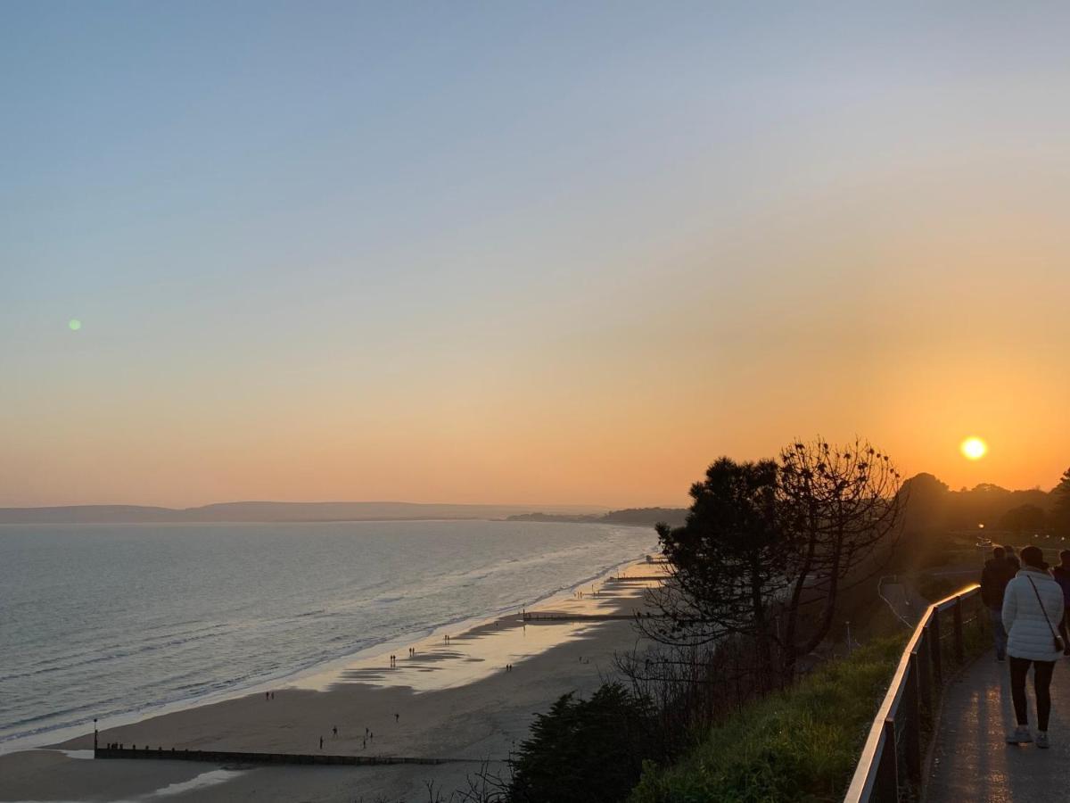 Bournemouth Beachfront Retreat 3 Bedroom 3 Bathroom Seaside B&B With Free Parking Экстерьер фото