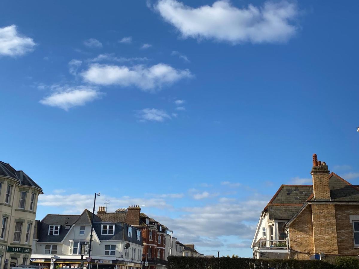 Bournemouth Beachfront Retreat 3 Bedroom 3 Bathroom Seaside B&B With Free Parking Экстерьер фото
