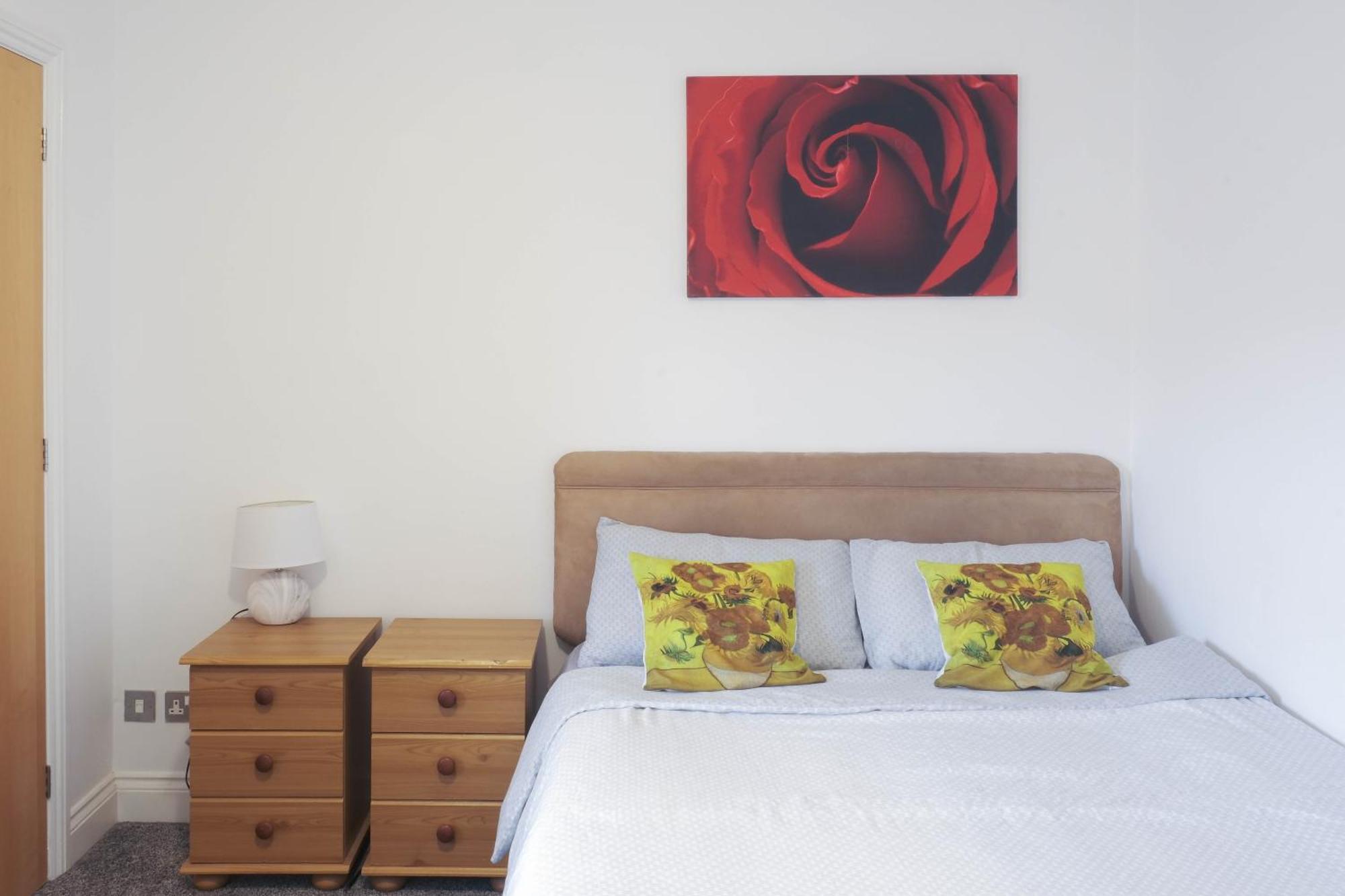 Bournemouth Beachfront Retreat 3 Bedroom 3 Bathroom Seaside B&B With Free Parking Экстерьер фото